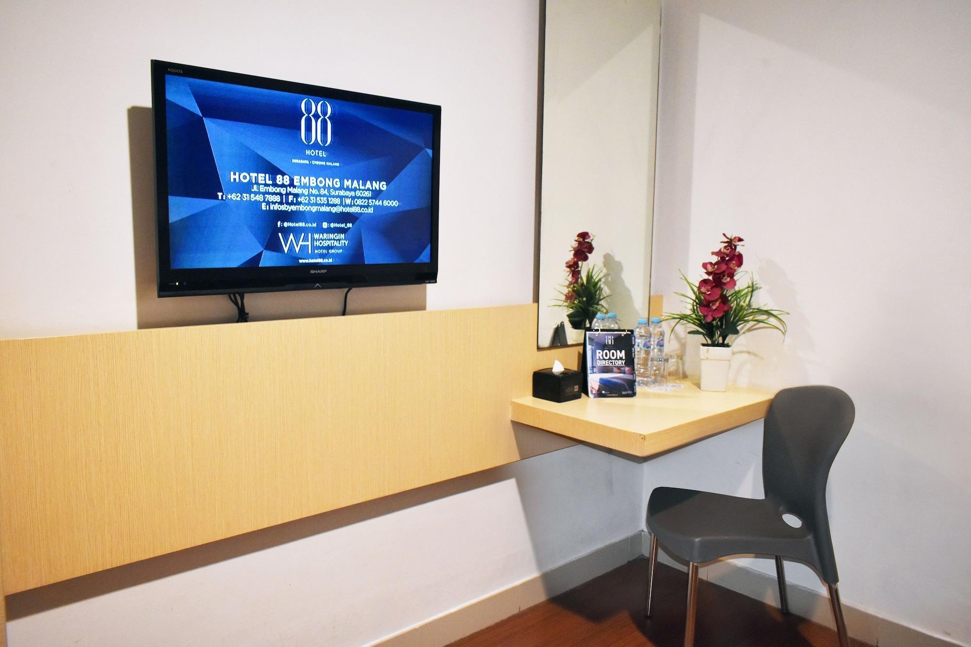 Hotel 88 Embong Malang Tunjungan Surabaya By Wh - Breakfast With The Best View On The Highest Floor And Strategic Location In The City Center Esterno foto